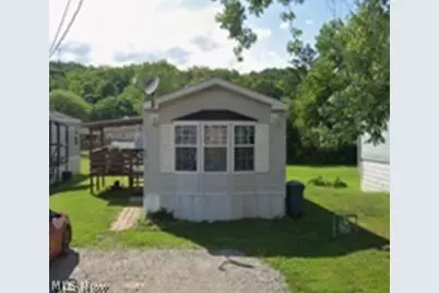 211 Broughton Avenue, Marietta, OH 45750 - Photo 1
