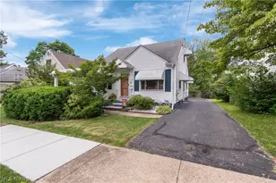 1924 16th St SW, Akron, OH 44314 - Photo 1