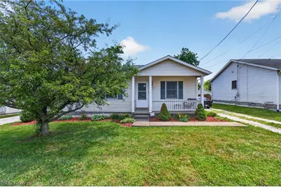 3014 Harmont Avenue NE, Canton, OH 44705 - Photo 1