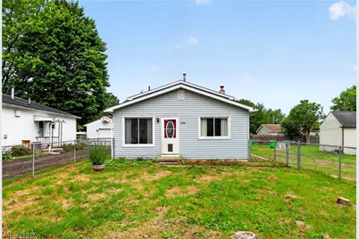 1154 Meadowbrook Avenue, Alliance, OH 44601 - Photo 1