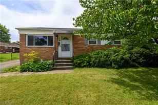 2400 40th St NE, Canton, OH 44705 - Photo 1