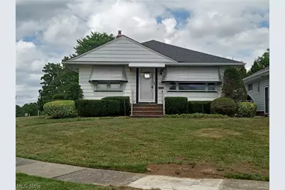 5505 Cumberland Drive, Garfield Heights, OH 44125 - Photo 1