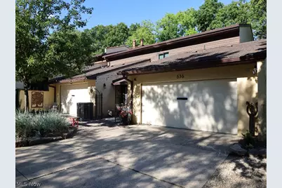 636 Hampton Ridge Drive, Akron, OH 44313 - Photo 1