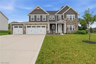 1348 Southbrook Cir NE, Canton, OH 44721 - Photo 1