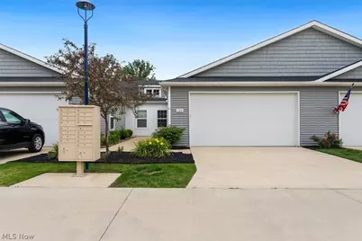124 Acorn Lane, Elyria, OH 44035 - Photo 1