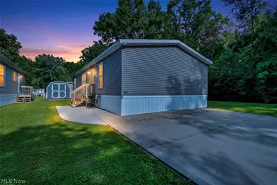 285 Westwoods, Amherst, OH 44001 - Photo 1