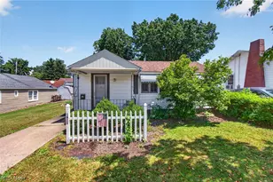 1208 Brooklyn Ave, Canton, OH 44710 - Photo 1