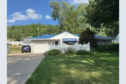902 Highland Boulevard, Coshocton, OH 43812 - Photo 1