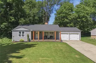 1693 Meadowlane Dr SE, Canton, OH 44709 - Photo 1