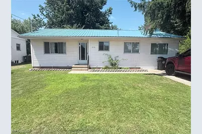 2110 Rockland Ave, Belpre, OH 45714 - Photo 1