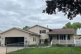 1077 Sutherland Ave, Akron, OH 44314 - Photo 1