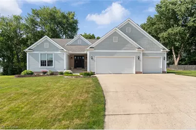 477 Catawba Drive, Wadsworth, OH 44281 - Photo 1