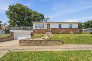 1935 Quayle Dr, Akron, OH 44312 - Photo 1