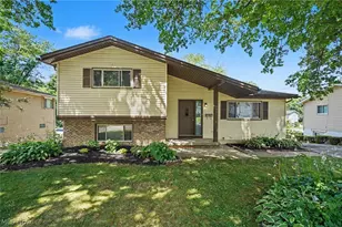 684 Cliffside Dr, Akron, OH 44313 - Photo 1