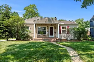 2353 Chestnut Blvd, Cuyahoga Falls, OH 44223 - Photo 1