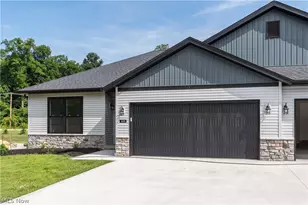 3429 Jamestown Dr, Zanesville, OH 43701 - Photo 1