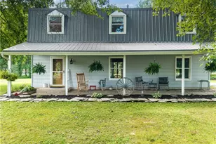 5504 Donner Dr, New Franklin, OH 44216 - Photo 1