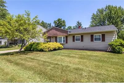 527 Monroe Boulevard, Painesville, OH 44077 - Photo 1