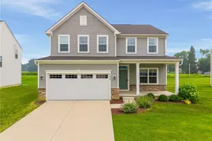 7906 Cobbler Ave NE, Canton, OH 44721 - Photo 1