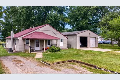 2407 30th Street NE, Canton, OH 44705 - Photo 1