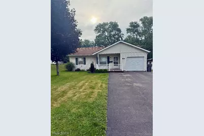 39 S Bon Air Avenue, Youngstown, OH 44509 - Photo 1