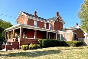 634 8th St, Marietta, OH 45750 - Photo 1