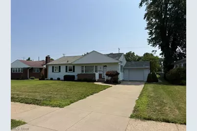 1031 Kaderly Street NW, New Philadelphia, OH 44663 - Photo 1