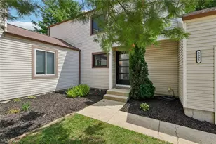 3695 Englewood Dr, Stow, OH 44224 - Photo 1