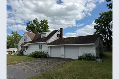 14554 Dean Court, Burton, OH 44021 - Photo 1