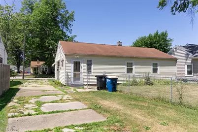 802 Norman Avenue, Ashtabula, OH 44004 - Photo 1