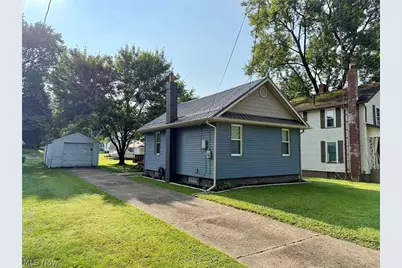 105 Pennsylvania Avenue, Minerva, OH 44657 - Photo 1