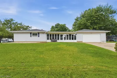 407 Dorwood Drive, Alliance, OH 44601 - Photo 1