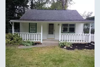 1122 Grand Avenue, Madison, OH 44057 - Photo 1