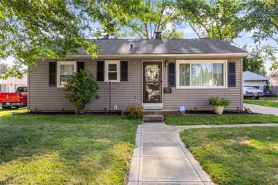 333 Olive Street, Elyria, OH 44035 - Photo 1