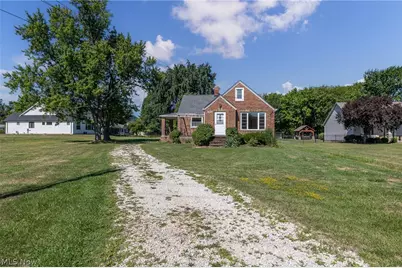 9030 W 130 Street, Strongsville, OH 44136 - Photo 1
