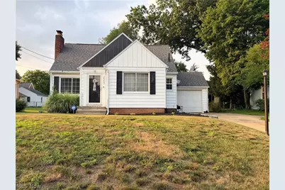 2007 32nd Street NW, Canton, OH 44709 - Photo 1