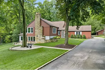 11130 Marlboro Avenue NE, Alliance, OH 44601 - Photo 1