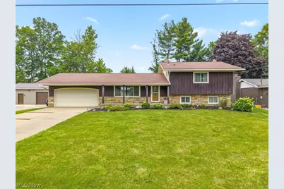 2812 Roanoke Street NW, Massillon, OH 44646 - Photo 1