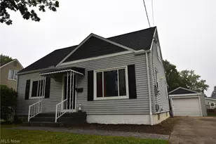 565 E Hopocan Ave, Barberton, OH 44203 - Photo 1