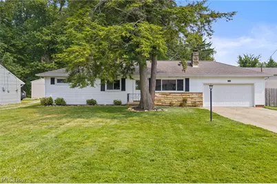 5839 Lake Road, Mentor on the Lake, OH 44060 - Photo 1