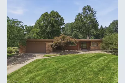 1111 Singing Brook Avenue NW, Massillon, OH 44646 - Photo 1