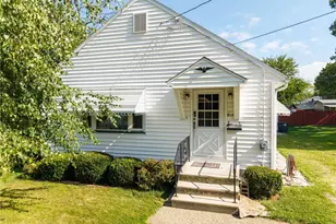 815 Iona Ave, Akron, OH 44314 - Photo 1