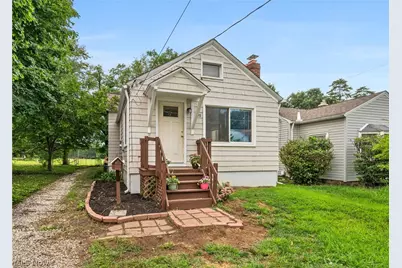 898 Orchard Road, Willoughby, OH 44094 - Photo 1