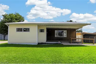 205 Leatherwood Street, Cambridge, OH 43725 - Photo 1