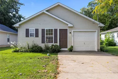 121 Parmely Avenue, Elyria, OH 44035 - Photo 1