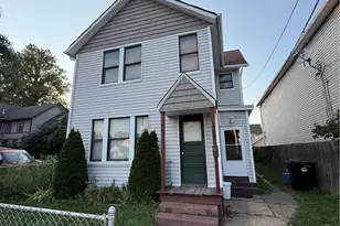 604 Jefferson Ave, Loveland, OH 44113 - Photo 1