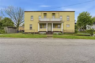 689 Midland Ave, Loveland, OH 44110 - Photo 1