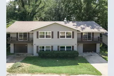 3807-3811 Edgepark Drive, Akron, OH 44319 - Photo 1