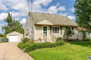 2909 33rd St NE, Canton, OH 44705 - Photo 1