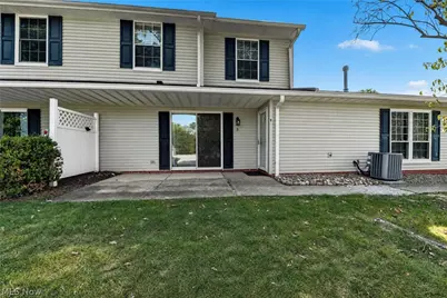 4926 Independence Circle #B, Stow, OH 44224 - Photo 1